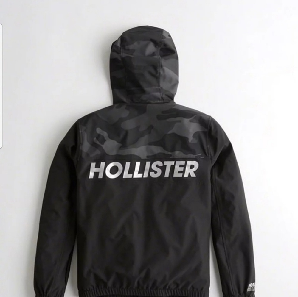 Hollister Stretch Windbreaker
